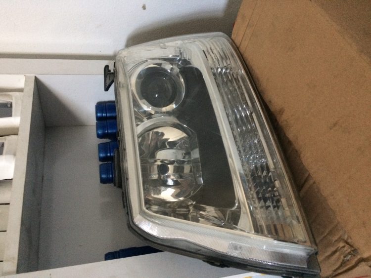 Suzuki Grand Vitara Ön Far Mercekli