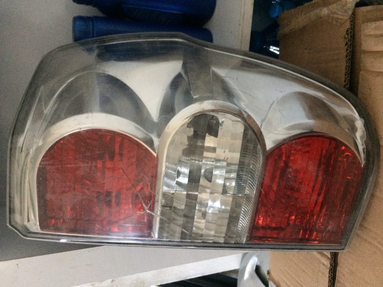 Suzuki Grand Vitara Arka Stop